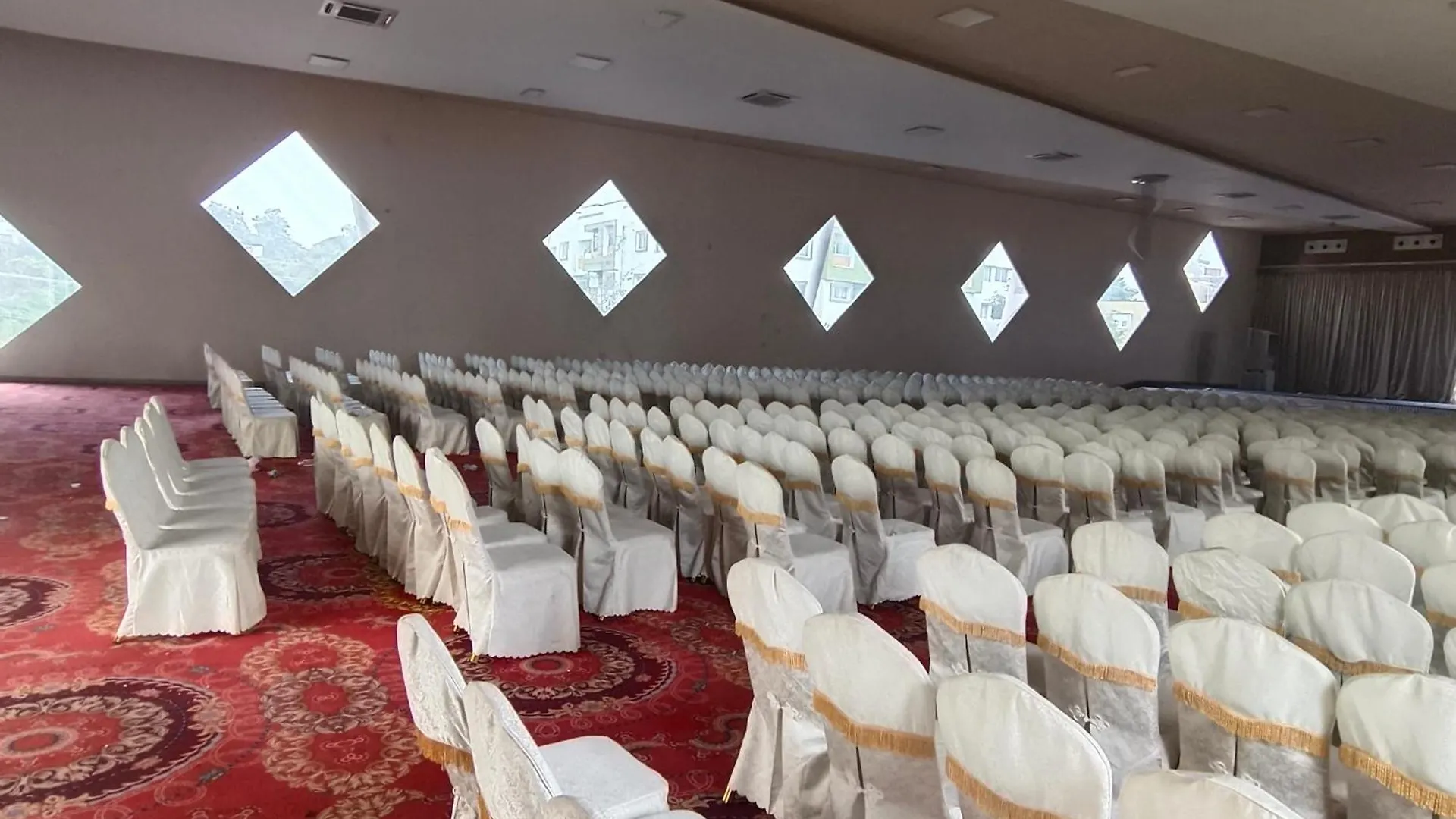 Basanth Convention Centre Aparthotel Mysore 0*,  India