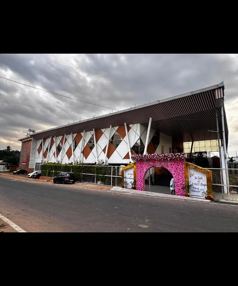 Basanth Convention Centre Aparthotel Mysore 0*,